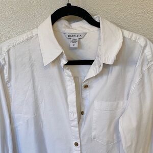 Athleta women’s cropped button-down White Shirt. Size small. New without tags.